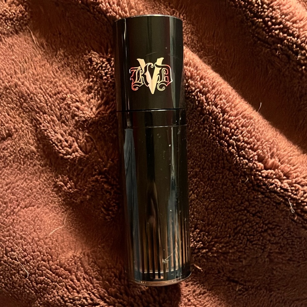 KVD Liquid contour